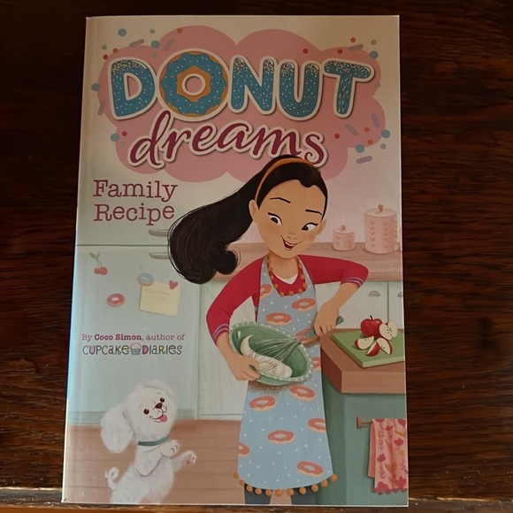 Donut Dreams book set - Picture 7 of 9
